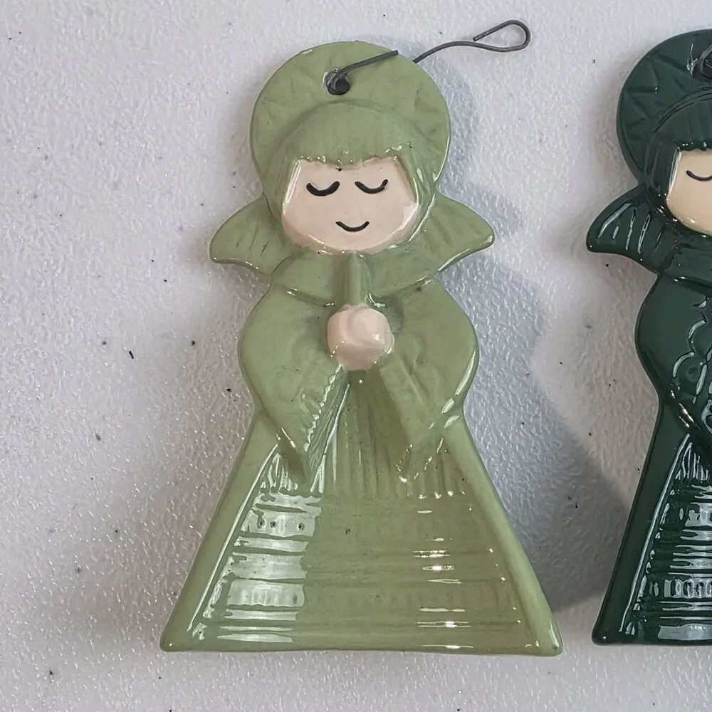 Set 2 Vtg Hand Painted Angel Christmas Ornaments Ceramic Choir Robe Green MCM